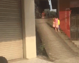 t01406cc256958e76d6.gif