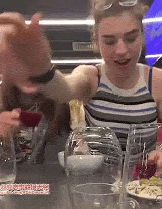 703e8d82ad0f54d3bbfda63d6a977627.gif