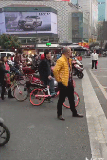 879a2674d6f70a9426e6ad37c1d805ec.gif