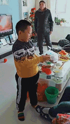 6424201d1a9c98cb34698f7dfa9cd475.gif