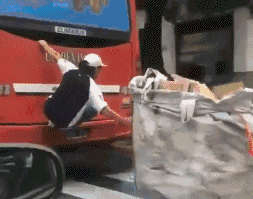 t01c8bee391c0aac356.gif