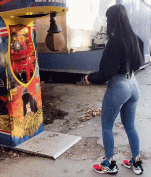 30d12aa3c960a538bf0d4a42253bffc6.gif