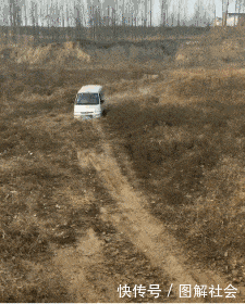 t011e0569c2930b43df.gif