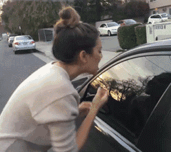 105526cae7954af588737677b8d0c489.gif