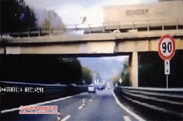 492c5c693ec1a550d03a493710e7b75b.gif