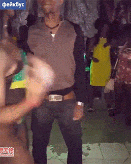 ebf4e3dfbbcf310fc9c8c0b1b2b7cf7f.gif