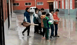 f7134a53ad37b174c1f4a22bdf6b6a7e.gif