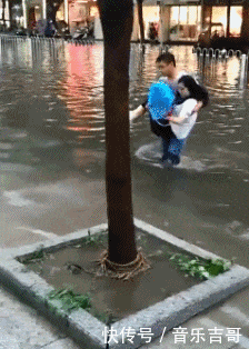 t019d36afdf3bb96c8e.gif