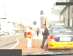 t0121091ee2259906f8.gif