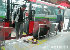 t01f9d1be1e8dd0b617.gif