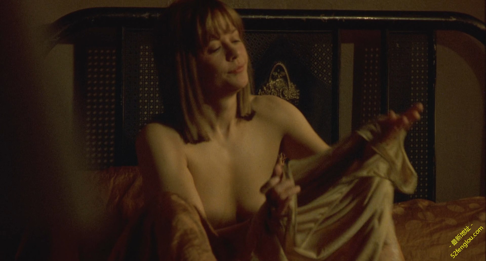 In.the.Cut.2003.BluRay.1080p.x265.10bit.MNHD-FRDS.mkv_20181223_195507.587.jpg