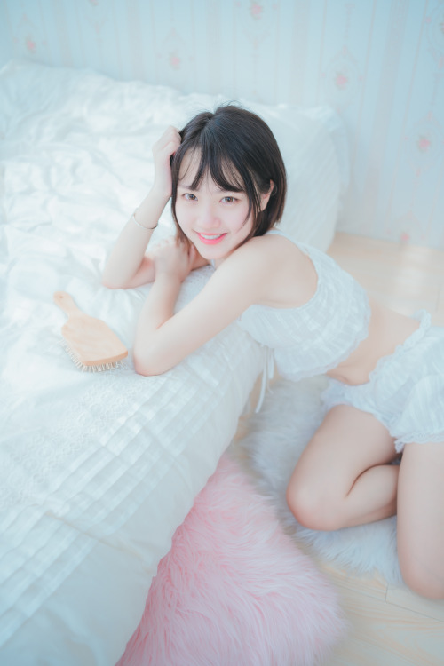 79ddd4c7c7ab463296ba227ef71d3b345713b299.jpg