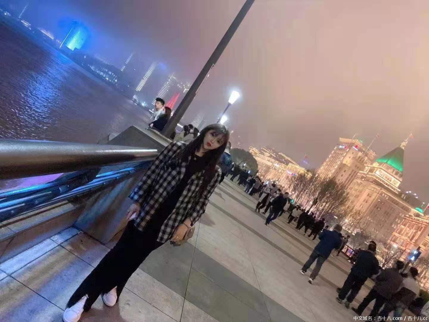 4eb68d617e3576589bbf66a1cdab29e6.jpg
