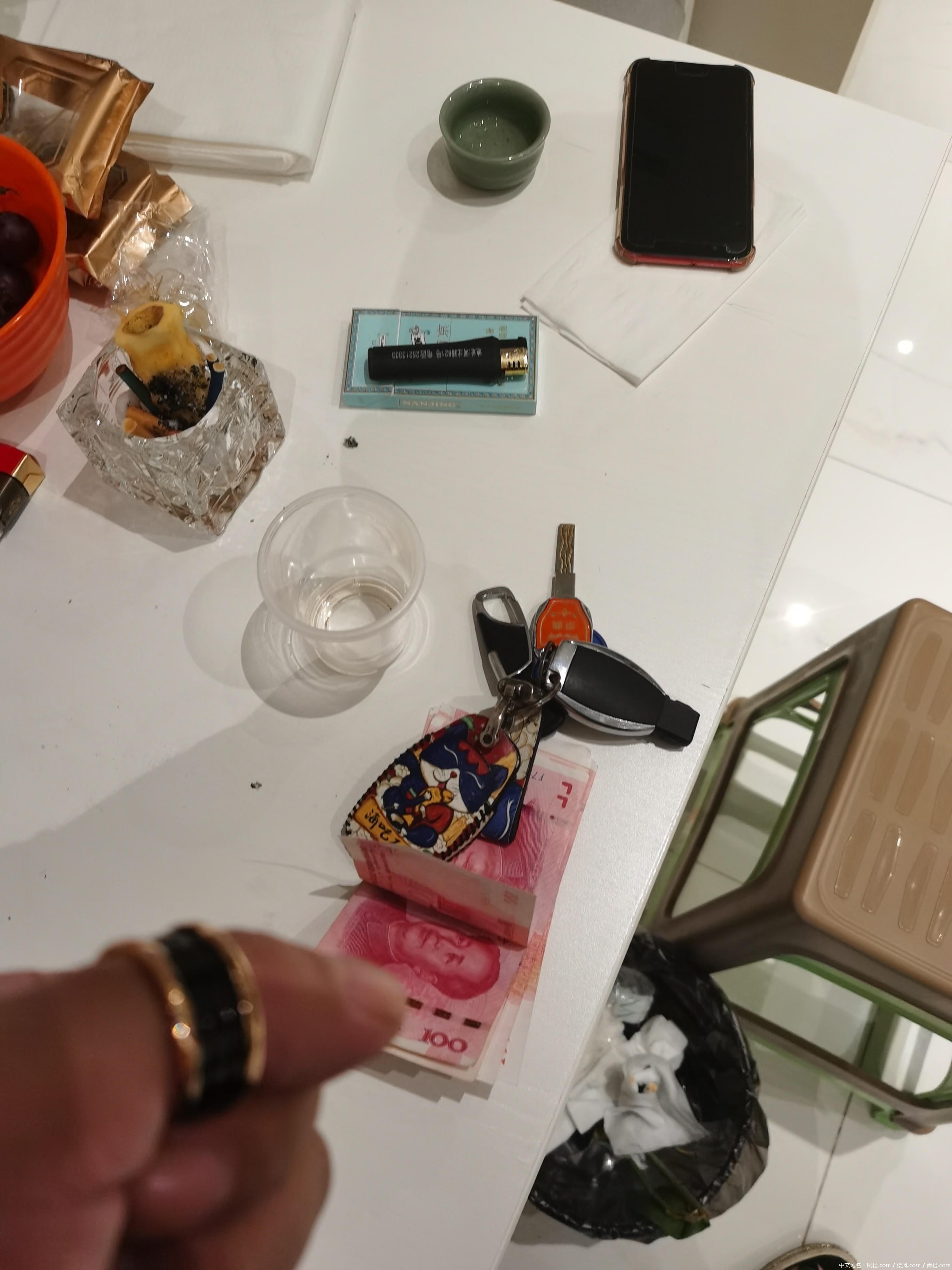 3d73a48df5ae419dbec4fecb7db6b73f.jpg