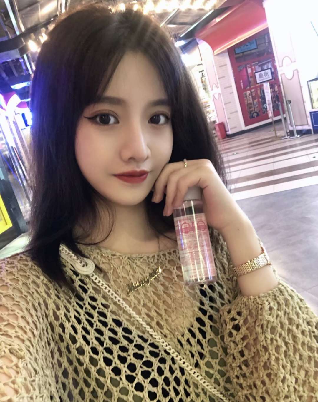213bb3f683c663ccdeb0cd80089b87b.jpg