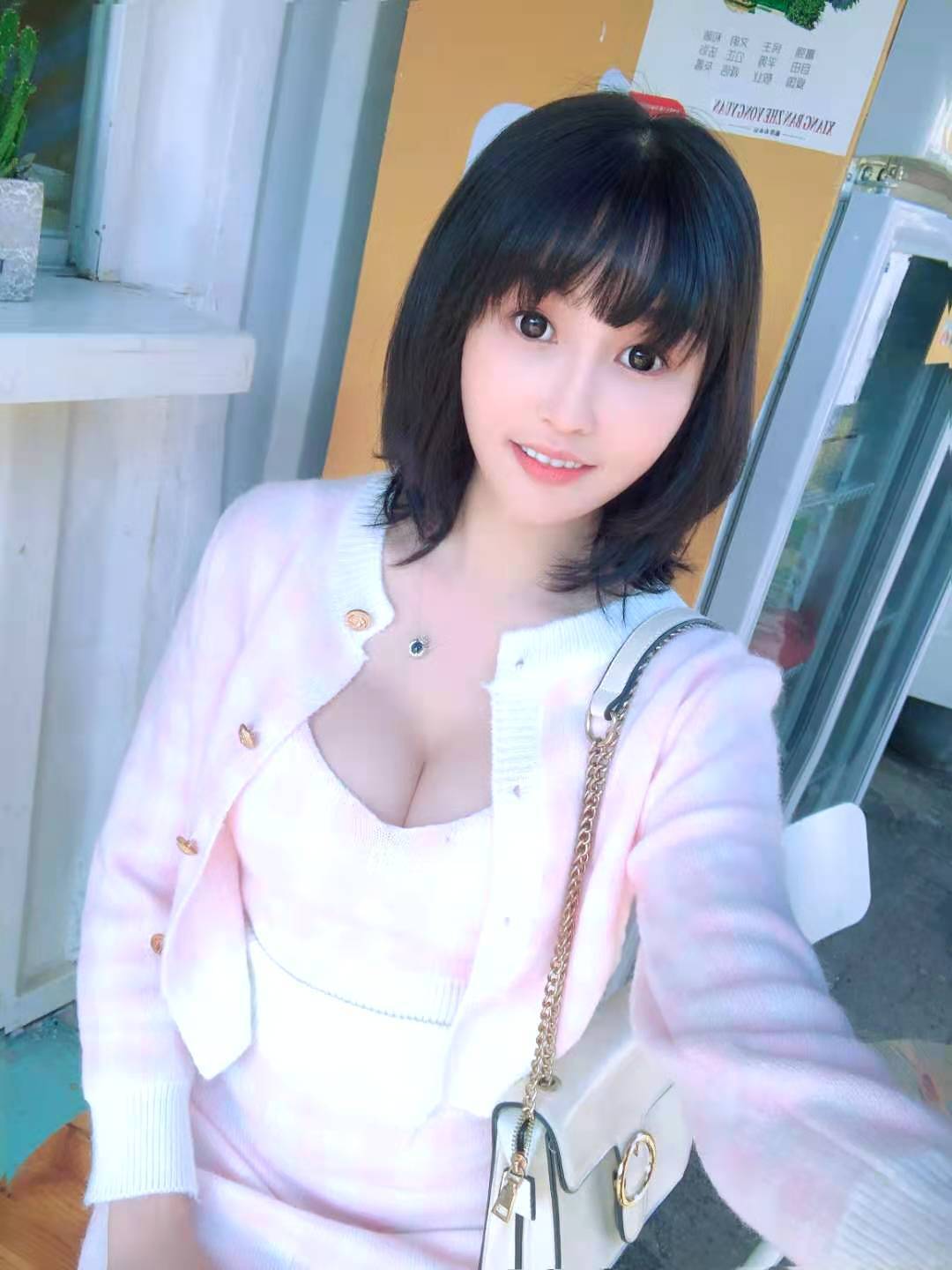 43cf5abda20c83f9bdf895f5064a6515.jpg