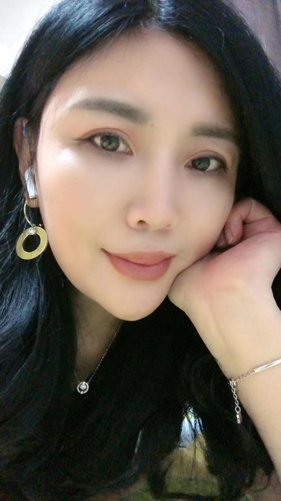 小少妇1.jpg