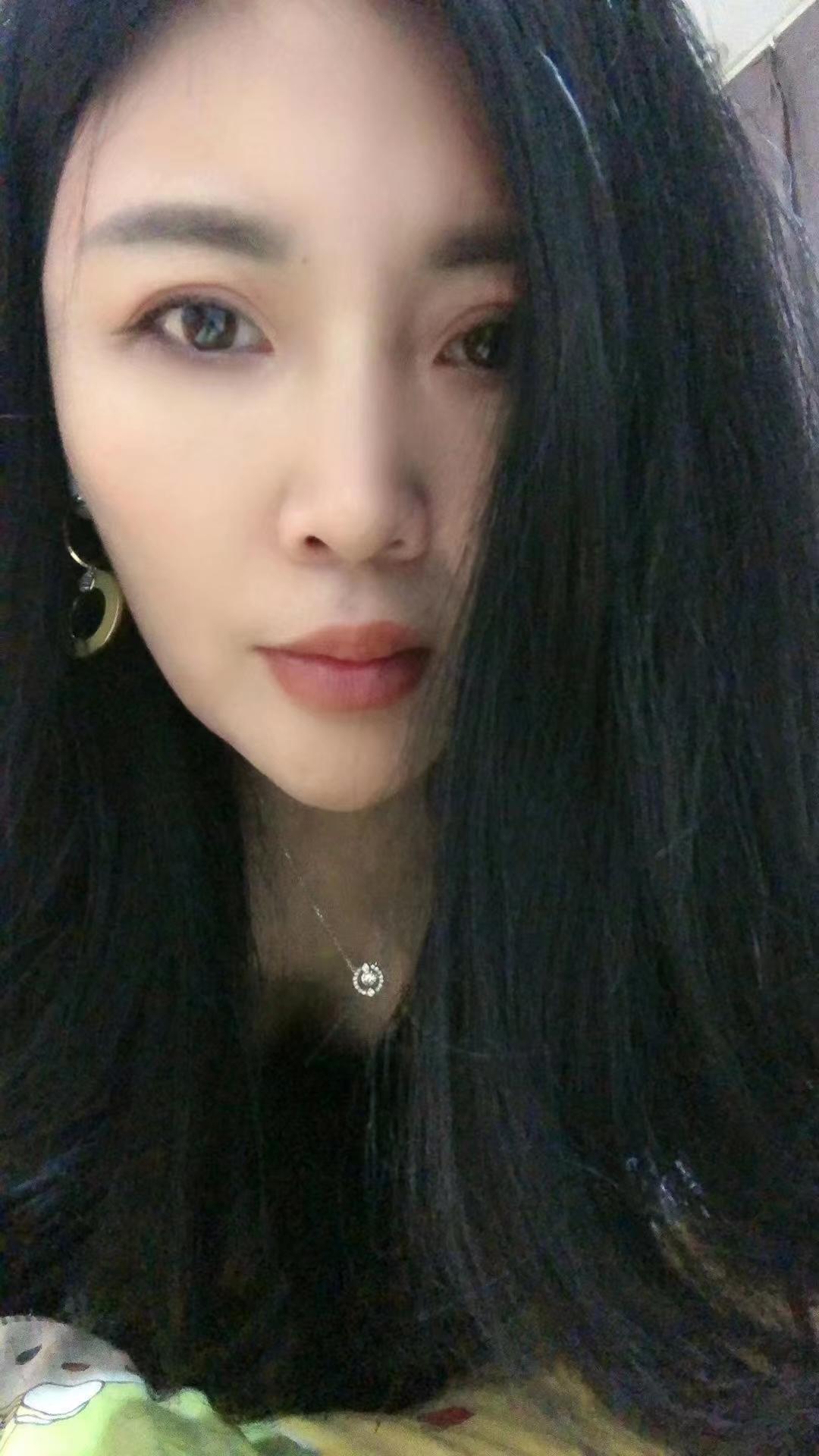 小少妇3.jpg