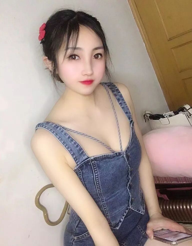 05E6F85DE3BB37A64918A48A90A2DE2C.jpg