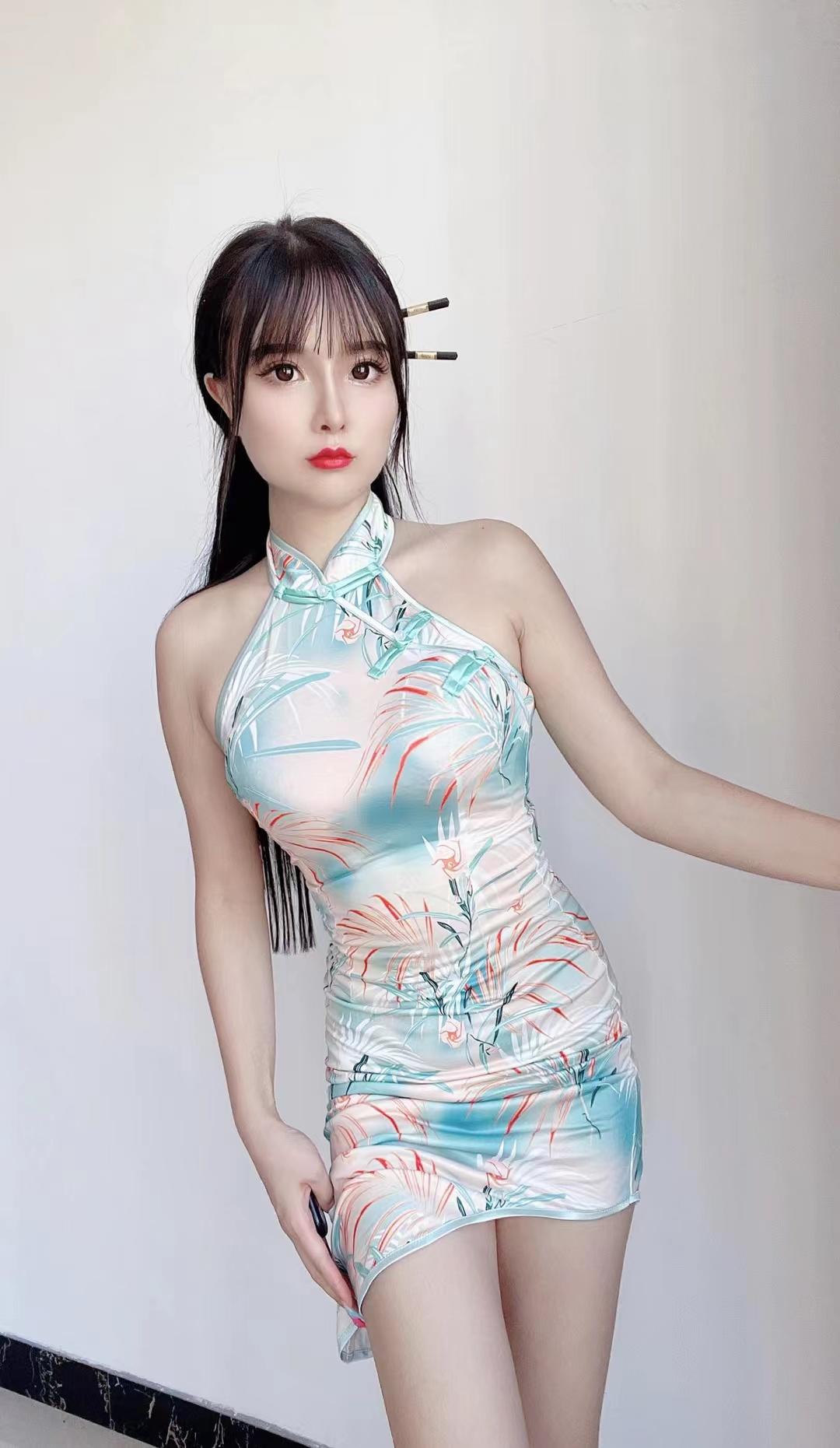 5974d983fea4e5227f8ece30a1702a18.jpg
