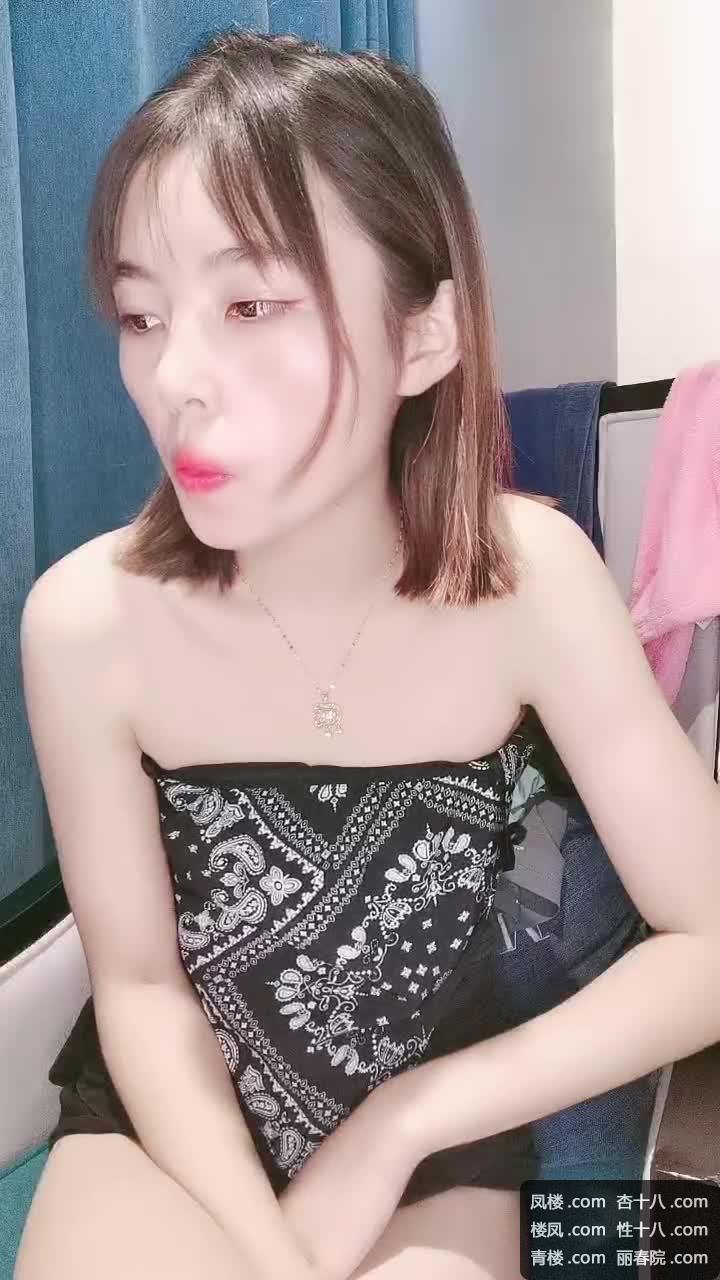 YqmQu7.jpg