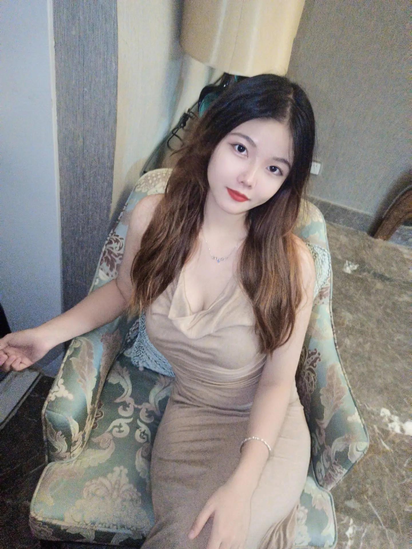 e4c822526b5e325fc4c03fd8ecfeaaf7.jpg