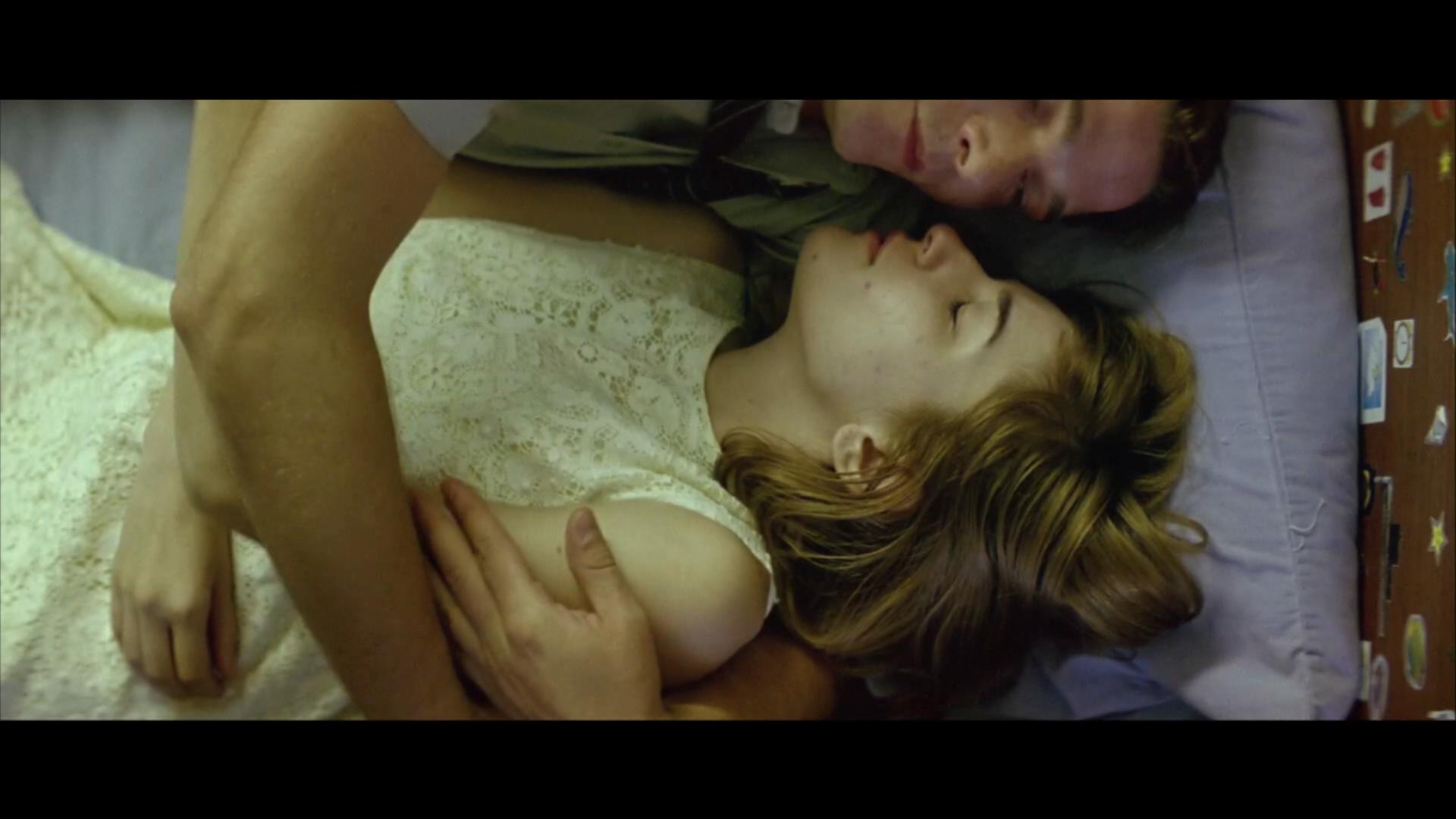 [www.domp4.cc]狗牙.2009.BD1080p.中英双字.mp4_20230105_174342861.jpg