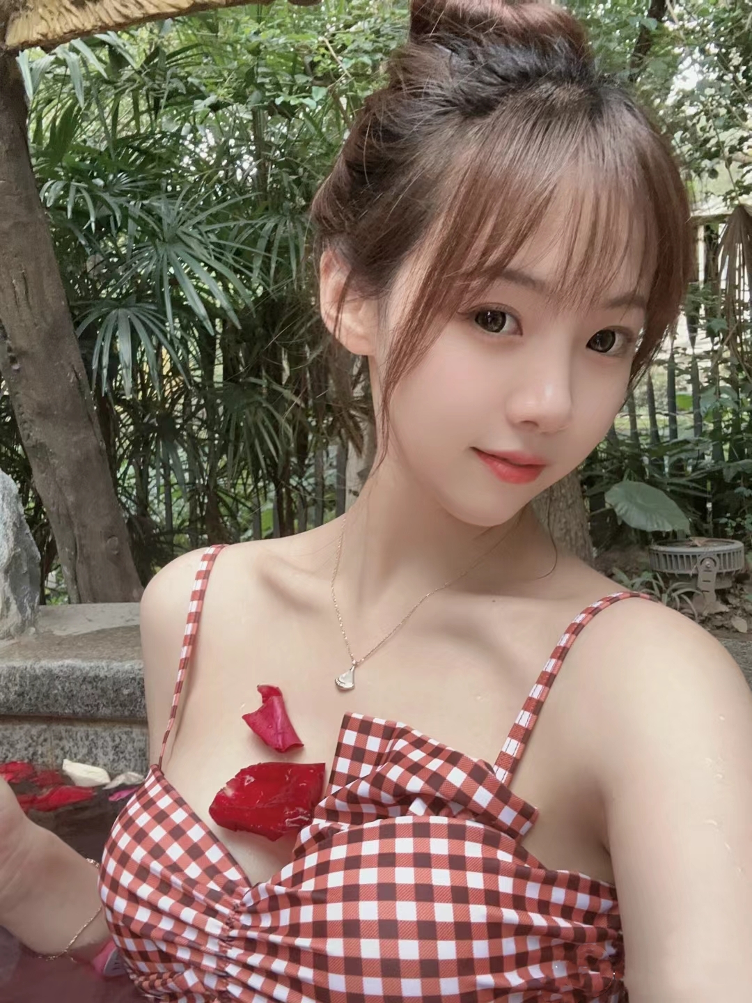 C435D24E5E5574EB75702D9DE32F27CE.jpg